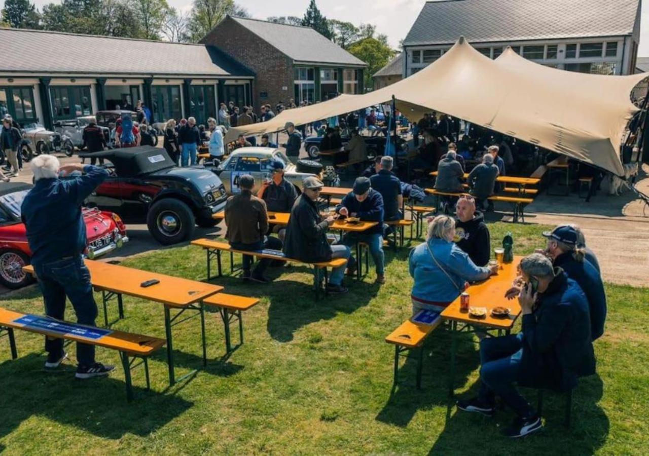 Betts At Bicester Heritage Zewnętrze zdjęcie